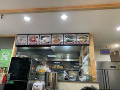 -一家人剪刀面(海伦国际店)