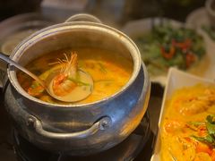 -大头虾越式风味餐厅(光明广场店)