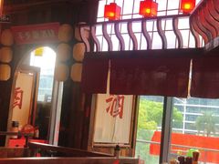 门面-先启半步颠小酒馆(白麓里店)