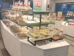 面包甜点陈列柜-BreadTalk面包新语(长寿路地铁站店)