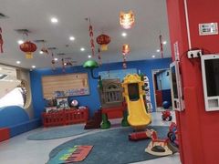 -美吉姆国际儿童发展中心(红谷滩绿地缤纷城中心)