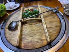 -曹丞相·地锅鸡·地锅鱼(武林店)