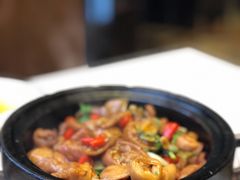 砂锅腊八蒜肥肠-闫府私房菜·老字号(恒隆店)