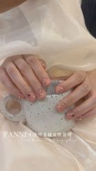 点击看大图 -Fanni美甲美睫皮肤管理