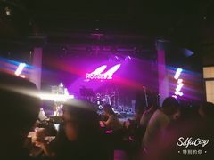 -TZ House音乐现场(茅台店)