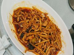 -辛香味烧鱼馆·非遗技艺·排骨红烧肉(光谷医药园店)