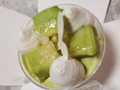 -皇冠幸福里动物奶油生日蛋糕(万达店)