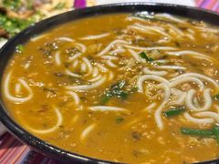-香巴拉云南餐厅(华莱坞店)