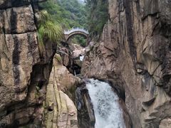 -鄣山大峡谷