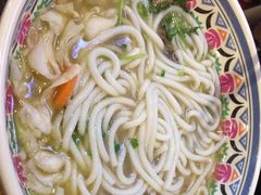 -鑫花溪牛肉米粉(人民广场店)