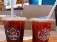 -星巴克臻选(北京颐堤港中心第二店)