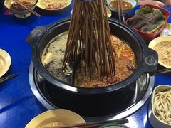 -马路边边·成都串串(翠柏路店)