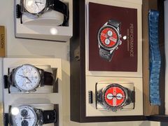 -亨得利钟表商店