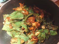 擂辣椒烧手撕鸡-吃饭皇帝大(合生汇店)