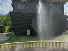 -金山农民画村-枫泾波兰倒置屋