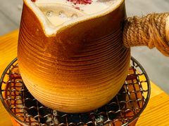 -何师烧烤·小龙虾·江湖川菜·精酿啤酒(成温店)