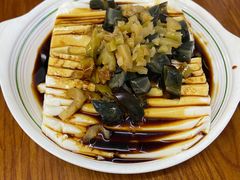 -胡子饮食店