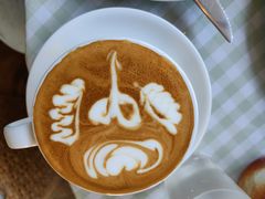 拿铁拿铁-翠贝卡&Mama Kelly Brunch Coffee(河西店)