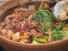 -胡须佬鸡煲四季火锅店(石厦西村直营店)