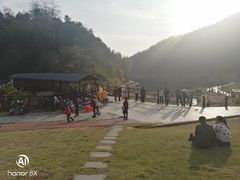 -梅岭月亮湾山体公园
