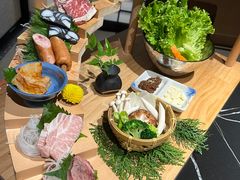 -山川小町·极番烧肉(新地假日广场店)