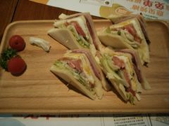 -绿茵阁牛扒餐厅(客村店)