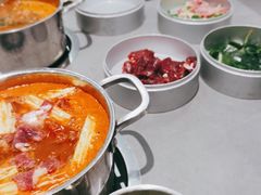 -晓沸牛肉海鲜小火锅(白湖亭万达广场店)