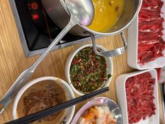 -杨老板·海鲜集市火锅·鲜切牛肉(中防万宝店)