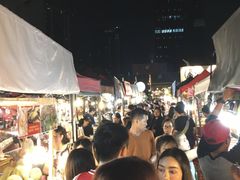 -席娜卡琳火车铁道夜市