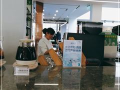 -宁波宝信宝马4S店(江北日湖店)