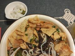 -丽丽三鲜螺蛳粉(田林路店)