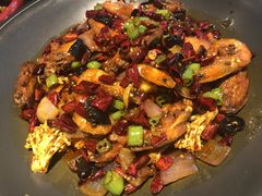 -有红鸡毛店·川菜(建设路店)