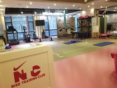 -思迈威健身(积玉桥万达店)