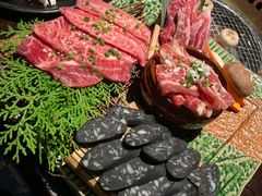 -山川小町·极番烧肉(新地假日广场店)