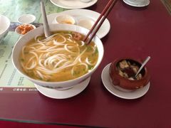 -桥香园云南过桥米线(金马碧鸡店)