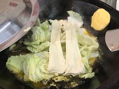 -屯老二农家铁锅炖·行业领军者(梅江店)