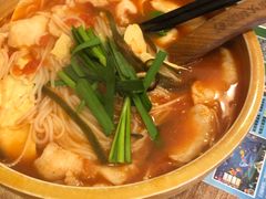 番茄鱼片火锅米线-石榴姐•山城小馆(创始店)
