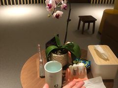 -莲之花口腔(越秀财富广场店)