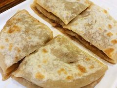 阿拉善驼肉馅饼-格日勒阿妈蒙古厨房(大召店)