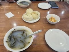 -胡成记口蘑龙眼包子(盐道街店)