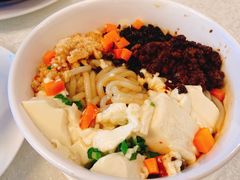 鸡枞豆花米线-云腾食府·云南菜