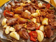 -老东镇啤酒屋海鲜加工·蒸汽海鲜·海鲜烧烤(台东店)