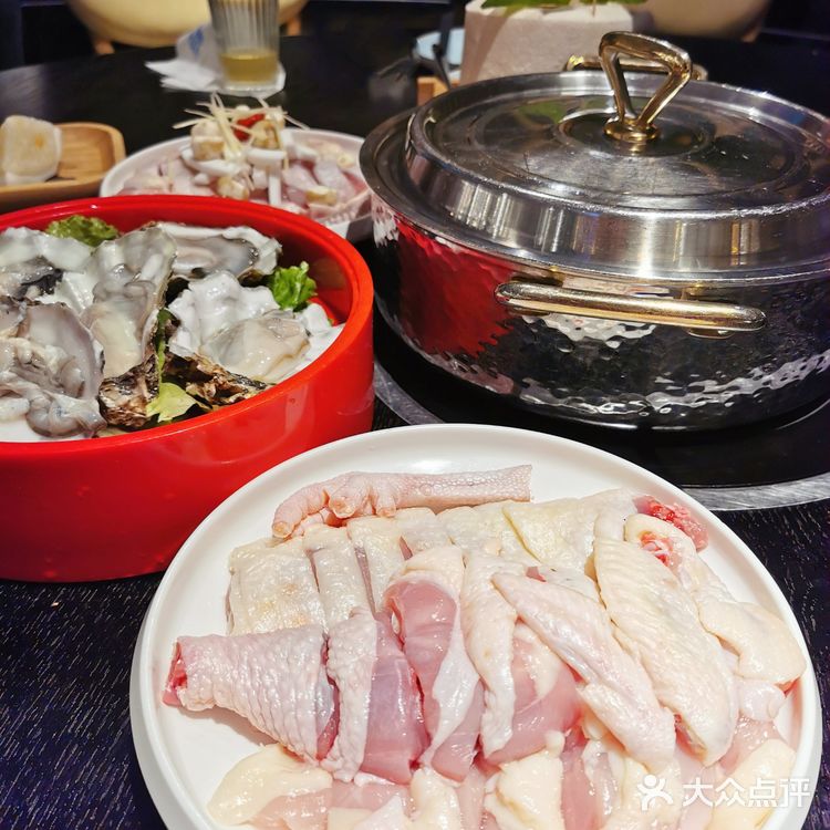 足不出沪，打卡正宗海南椰子鸡火锅