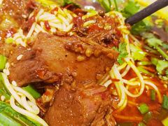 -李与白包子铺(桐梓林店)