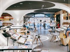 -钟书阁(珍园店)