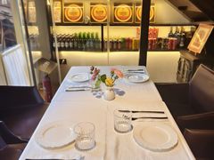 -LESCEDARS Brasserie Bistro香柏树
