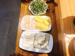 -映山红鲜货火锅(鱼嘴店)