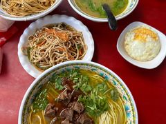 -金杨拉面王小吃面馆·牛三宝面·红烧牛肉粉