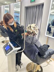 点击看大图 -八佰伴8008星级形象店