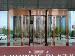 -大连星海皇冠假日酒店